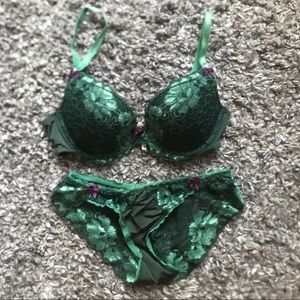 AdoreMe bra and panty set 30D